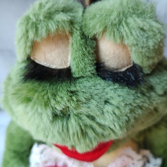 Fiesta kiss me queen frog plush valentine's plush - Picture 3 of 7